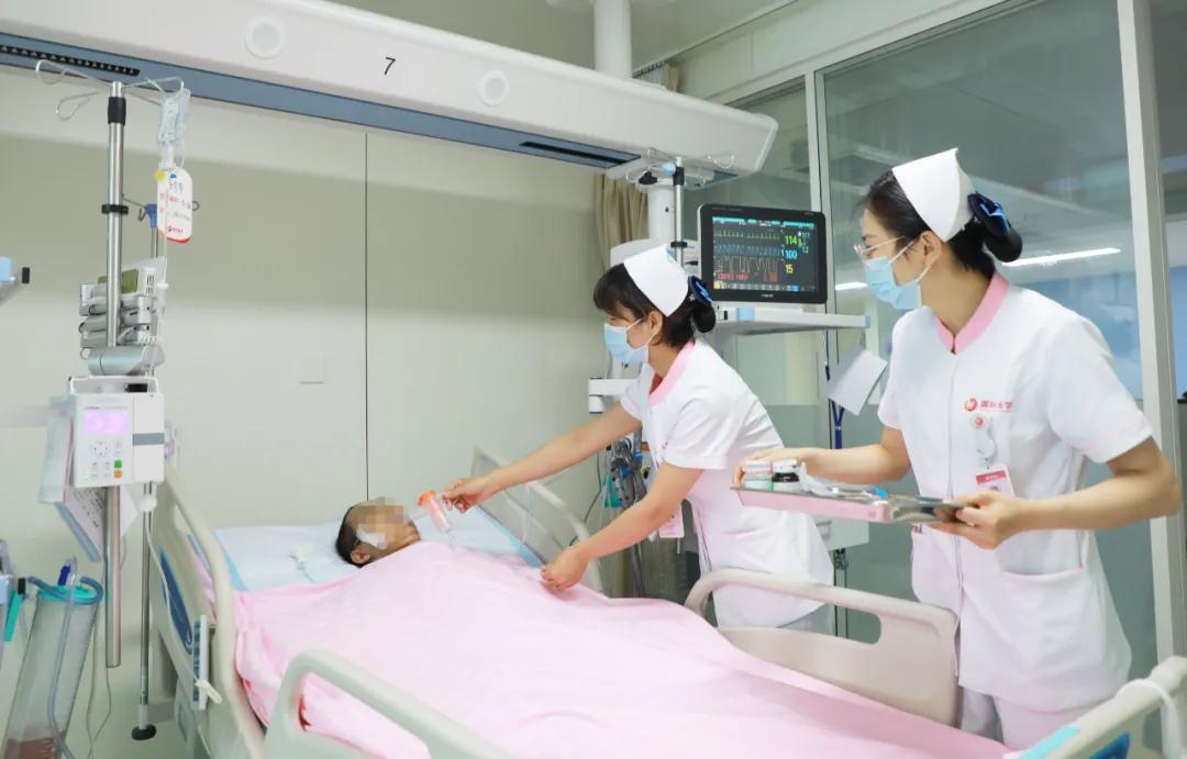 離死亡最近，離希望也更近——記西安國際醫(yī)學(xué)中心醫(yī)院胸外科ICU