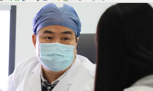 戰(zhàn)疫是英雄 救治是楷?！靼矅?guó)際醫(yī)學(xué)中心醫(yī)院支援湖北醫(yī)療隊(duì)隊(duì)員返崗工作干勁十足