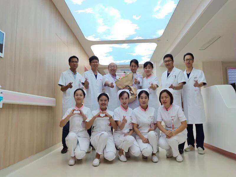 這個國慶，西安國際醫(yī)學中心人用守護向祖國深情表白