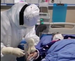 奶奶，我來(lái)為您剪指甲