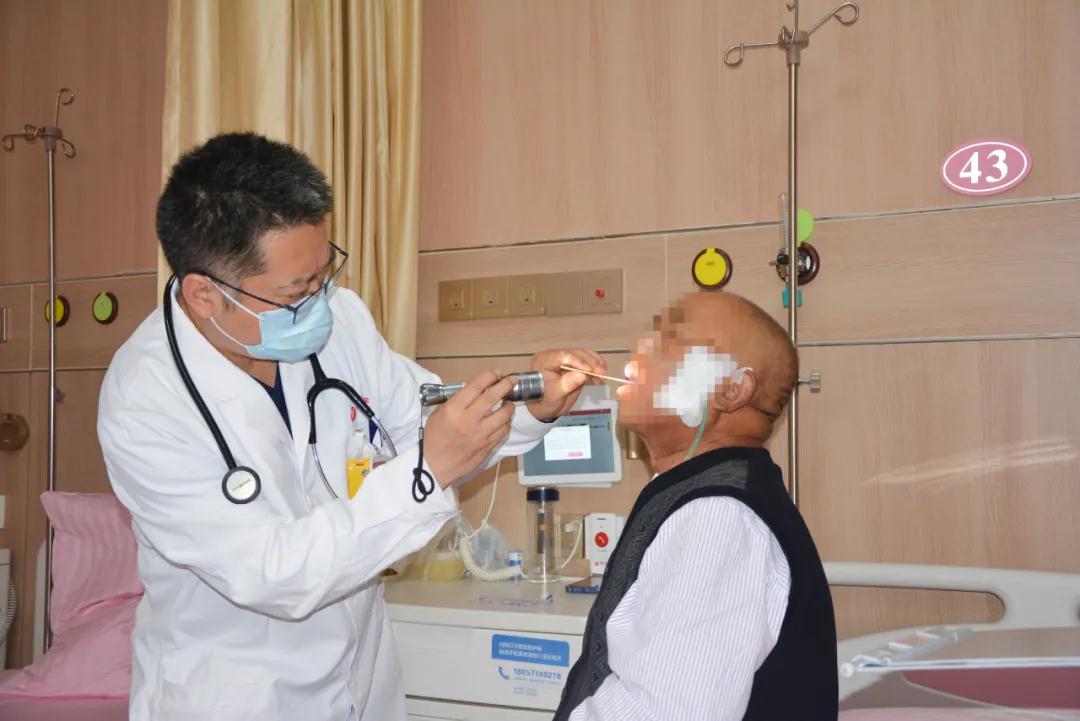 90歲的老爺爺患了腫瘤!放療中心“量身定制”診療方案，病情明顯緩解……