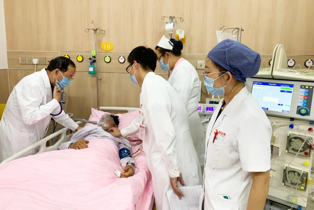 72小時(shí)緊急救治！64歲危重出血熱患者闖過生死關(guān)