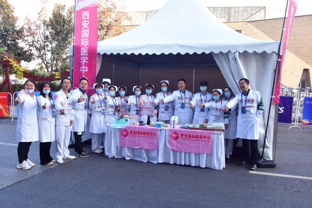 西馬，我們?cè)僖淮螢槟阕o(hù)航