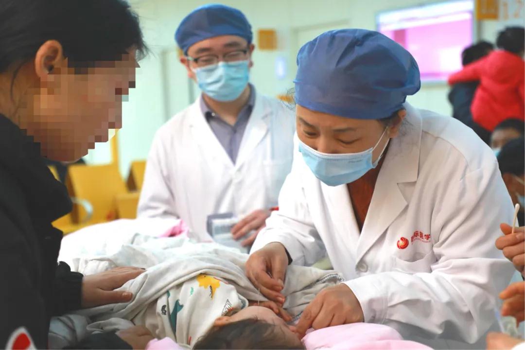 小兒高熱暈厥，這個穴位一針見效！