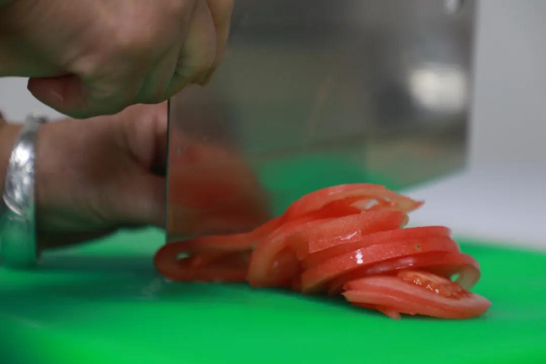 國(guó)際在線—西安國(guó)際醫(yī)學(xué)中心醫(yī)院開設(shè)“愛心廚房”