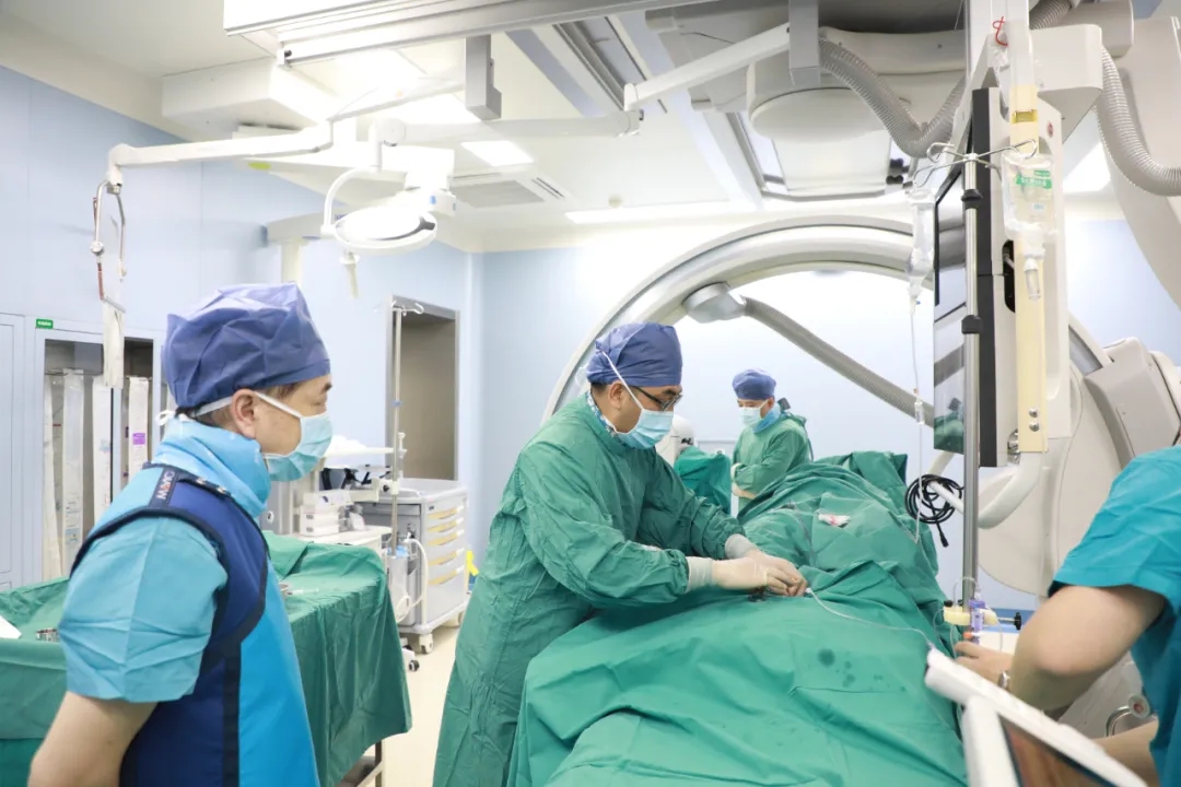 五一勞動最光榮｜向佑護(hù)健康的白衣天使致敬！