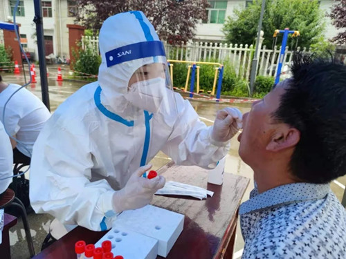 暴風雨中，她們做疫情防控前線的“排雷兵”