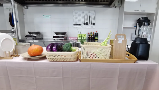 “愛(ài)心廚房”做出了地道的“家鄉(xiāng)味”——來(lái)自西安國(guó)際醫(yī)學(xué)中心醫(yī)院報(bào)道之一