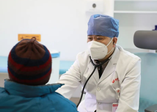 勇者無(wú)畏，他們執(zhí)一份堅(jiān)守與擔(dān)當(dāng)