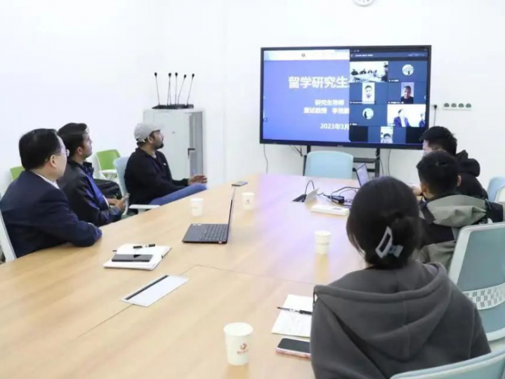 引鳳來(lái)?xiàng)?“一帶一路”留學(xué)生來(lái)西安國(guó)際醫(yī)學(xué)中心醫(yī)院進(jìn)行科研和學(xué)習(xí)