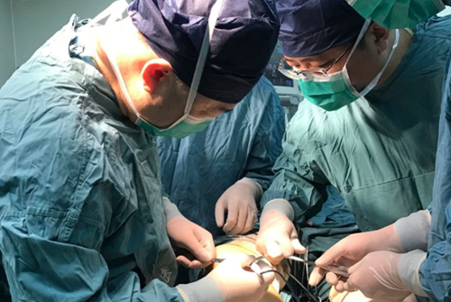 1700公里、27小時，從敦煌到西安，千里求醫(yī)、不負(fù)所盼！