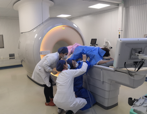 磁共振發(fā)現(xiàn)乳腺可疑病變?cè)趺崔k？微創(chuàng)精準(zhǔn)的磁共振真空輔助旋切技術(shù)來解決