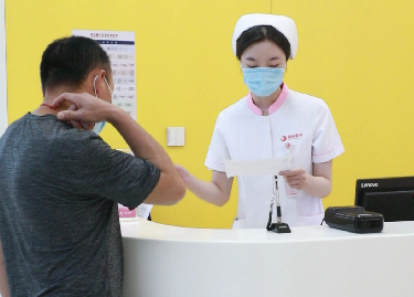 大口吃肉，大碗喝酒！胰腺炎、膽結(jié)石可能已經(jīng)在路上了