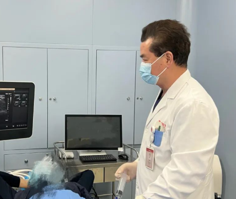 得了囊腫不用愁，一根銀針解煩憂