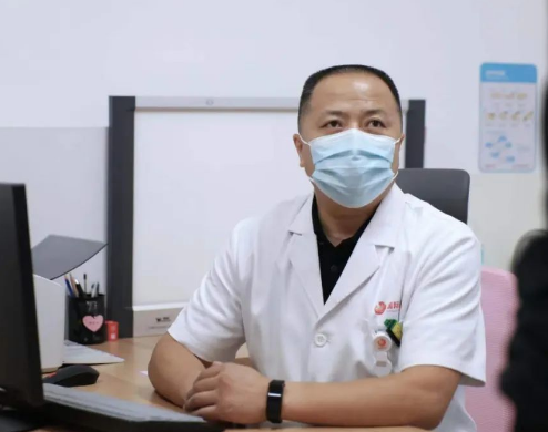 真功夫！一把“隱形手術(shù)刀”切除顱內(nèi)腫瘤