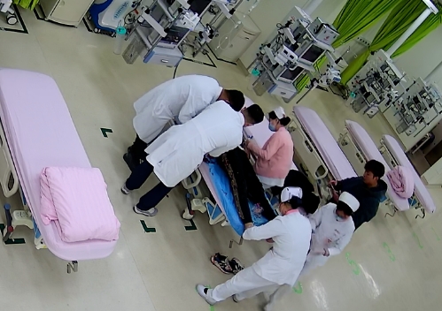 頭、胸、脾、骨……多處損傷 多學(xué)科聯(lián)合完成“生命接力”