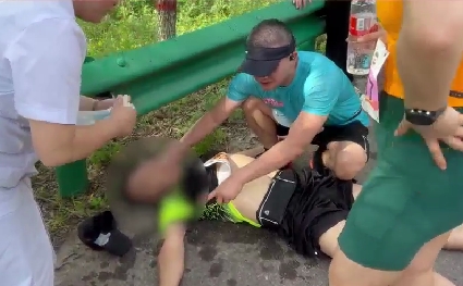 太牛掰了，醫(yī)者仁心！